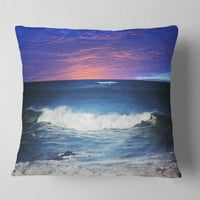 Dizajnerska slika uzburkanog mora pri zalasku sunca pod plavim nebom-jastuk na morskoj obali-18.18